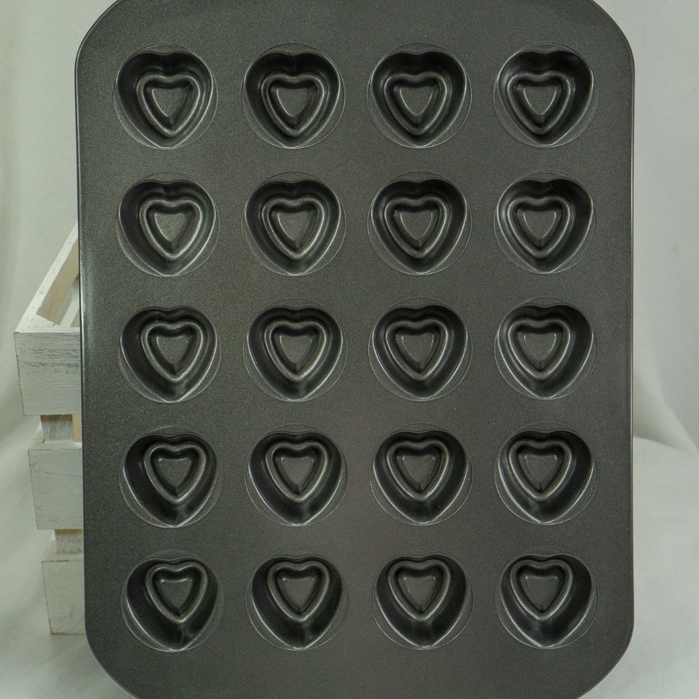 Mini Heart Shaped Baking Pan - Cake & Cookie Mold